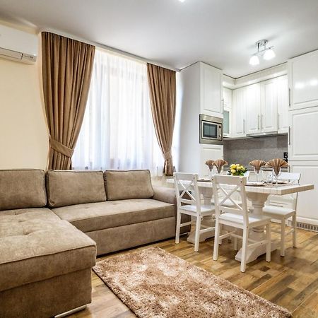 Park Apartment Emilin Санданський Екстер'єр фото