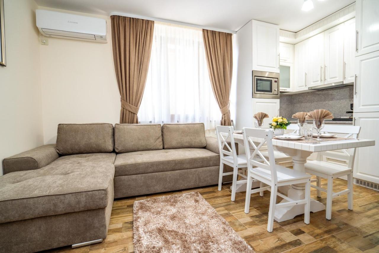 Park Apartment Emilin Санданський Екстер'єр фото